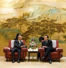 无锡市长会见大赛主席及参赛设计师代表